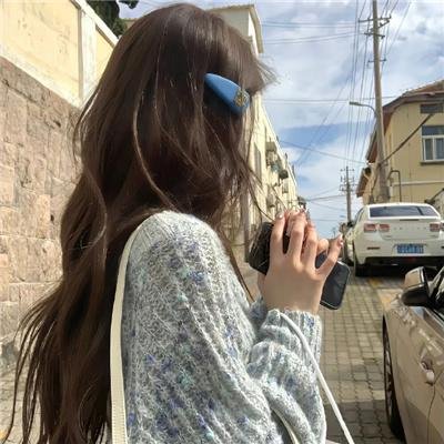 「莉可丽丝」Friends are thieves of time.